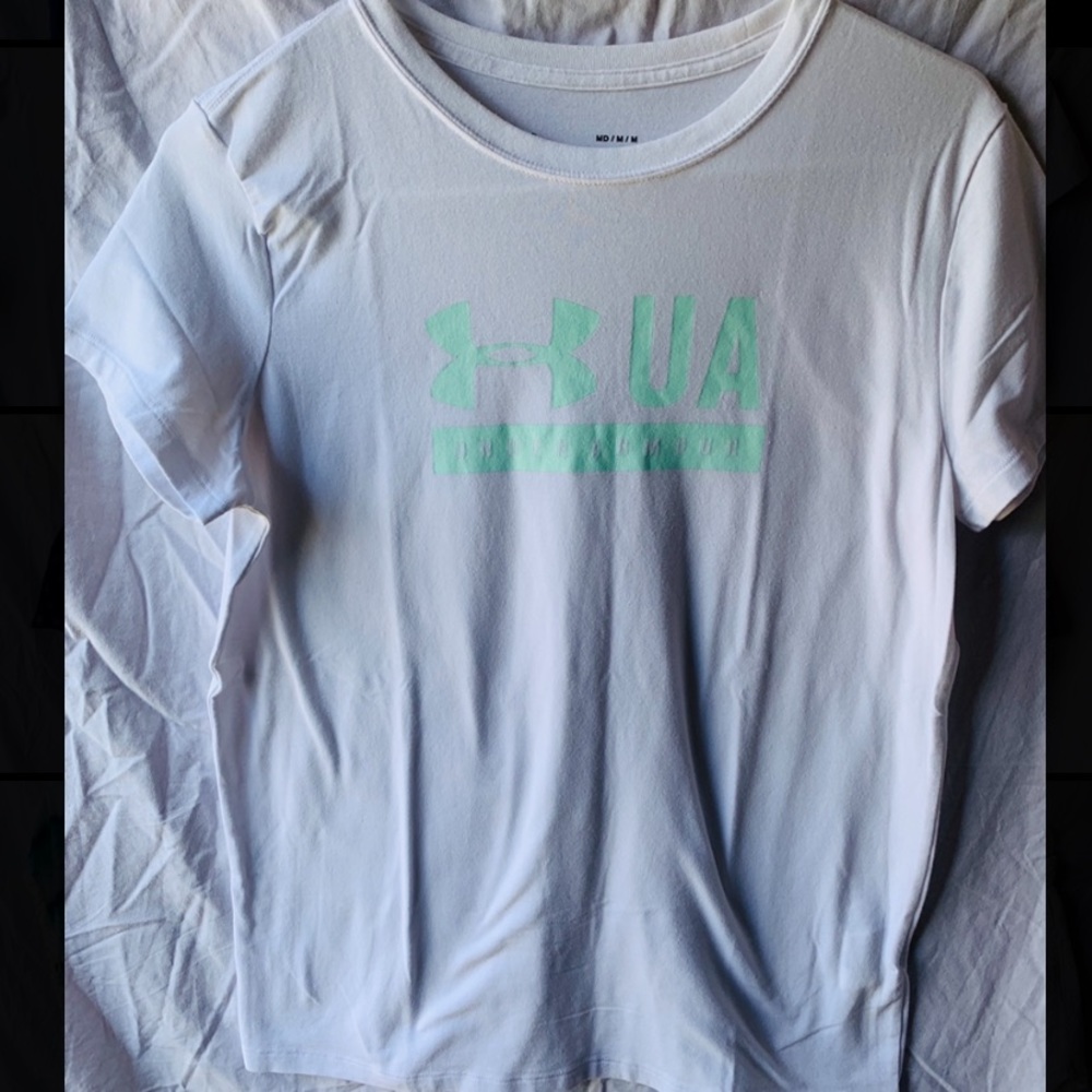White under armor tshirt